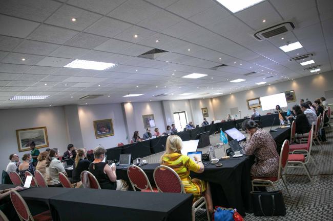 Delegates continue discussions under the Contact Group on Budgetary and Financial Issues