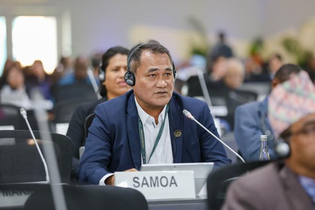 Toeolesulusulu Cedric Pose Salesa Schuster, Minister of Natural Resources and Environment 