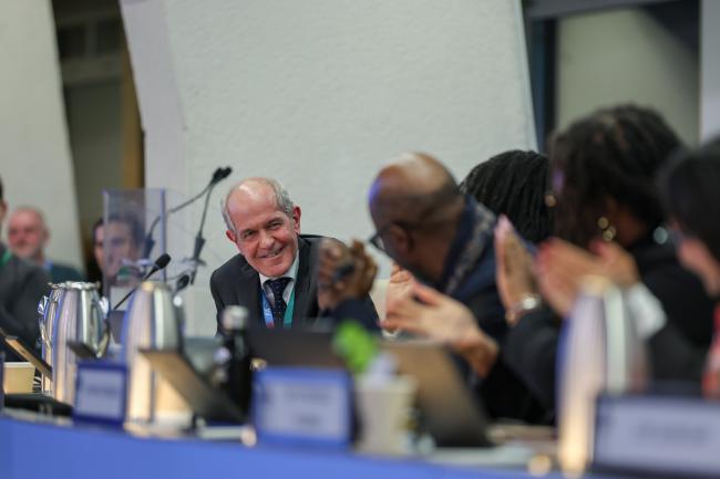 Neil Pratt, CBD Secretariat, being congartulated for his outstanding contribution to biodiversity conservation