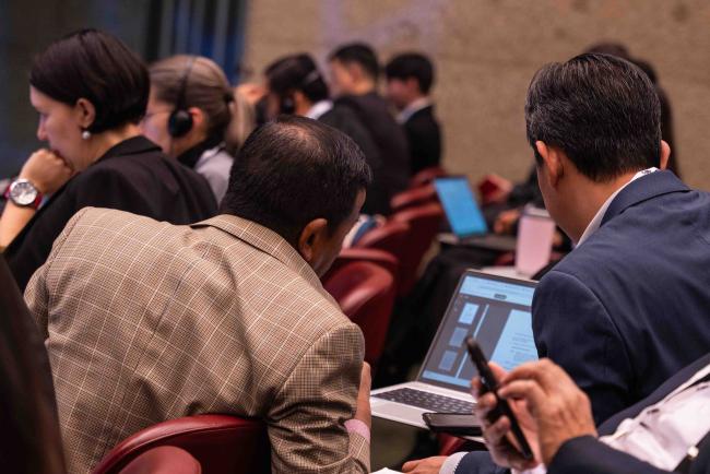 Delegates from Malaysia consulting - CITES_SC78_5feb2025-photo