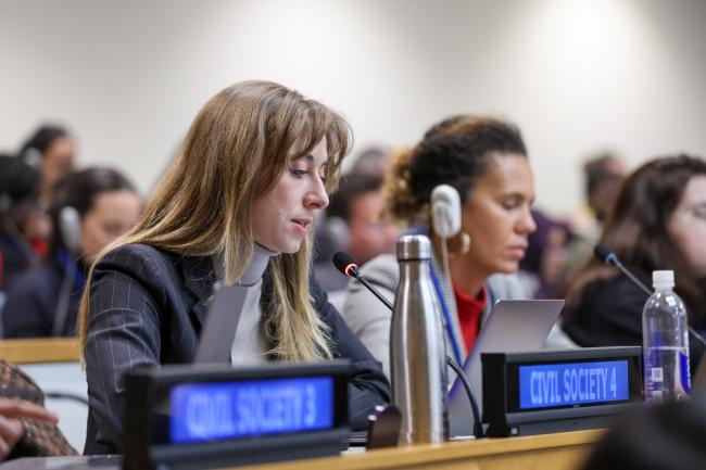 Lena Simet, Human Rights Watch