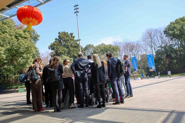 EU huddle 