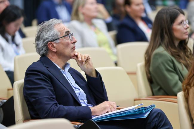 A participant during the discussion