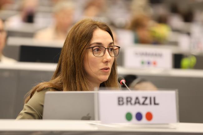 Luciana Melchert, Brazil