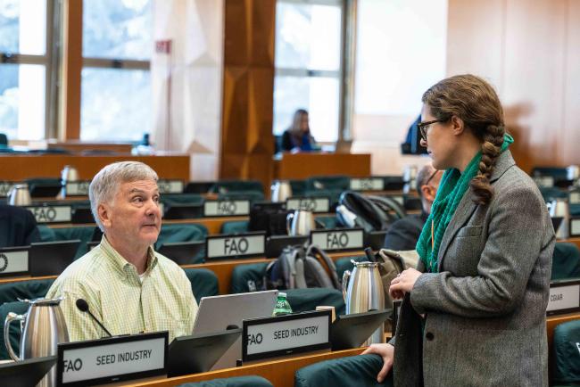 Delegates from Seed Industry and North America conferring - ITPGRFA_OEWG13_3april2025-photo