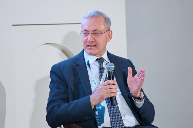 Odeh Al Jayyousi, Arabian Gulf University 