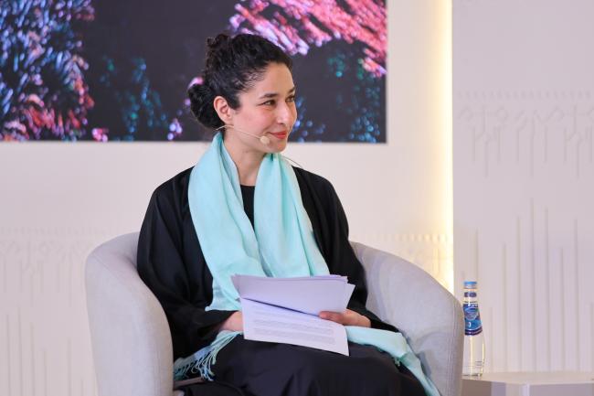 Maryam Nemazee, Moderator
