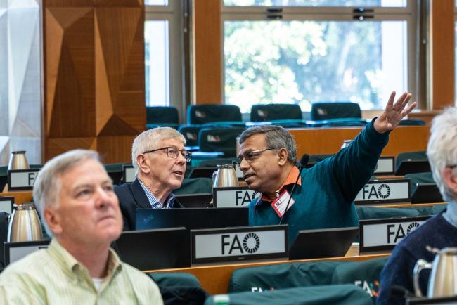 Ruraidh Rackville Hamilton, CGIAR, and Working Group Co-Chair Sunil Archak - ITPGRFA_OEWG13_3april2025-photo