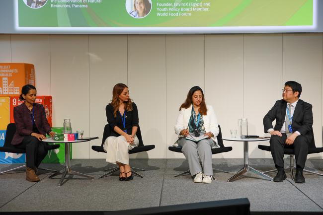 From L-R: Dipti Vaghela, Network Facilitator and Manager, Hydro Empowerment Network (HPNET); Jacqueline Hazbun, Executive Director, Association of Independent Cogenerators of Guatemala (ACI); Riham Helmy, Founder, EnviroX, Egypt; Hama Ichiro, Assistant Director, International Strategy Division, Global Environment Bureau, Ministry of the Environment, Japan