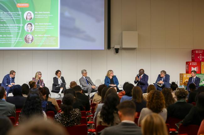 View of the panel during the roundtable session