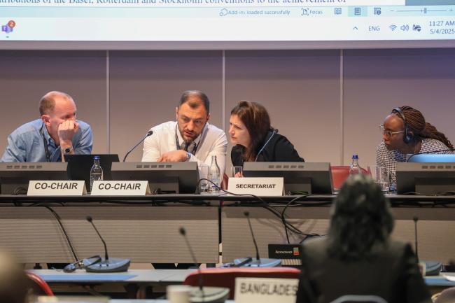 View of the dais during a Contact Group on Basel Convention legal matters
