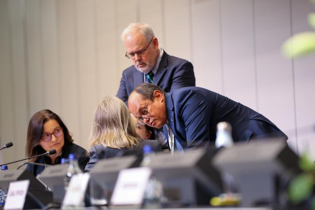 Rolph Payet, Executive Secretary, BRS Conventions (right)