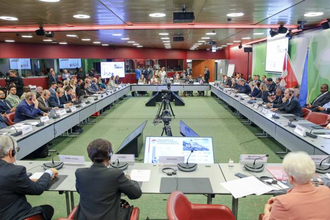 View of the room Roundtable