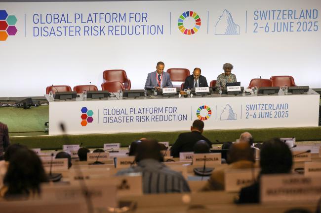 View of the panel during the "Leave no one behind" session 