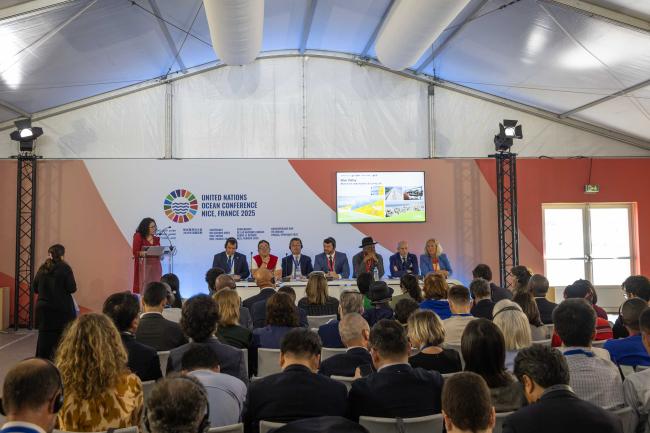Participants gather for Thematic Session 3: Multi-level governance of coastal cities and regions adaptation and resilience 