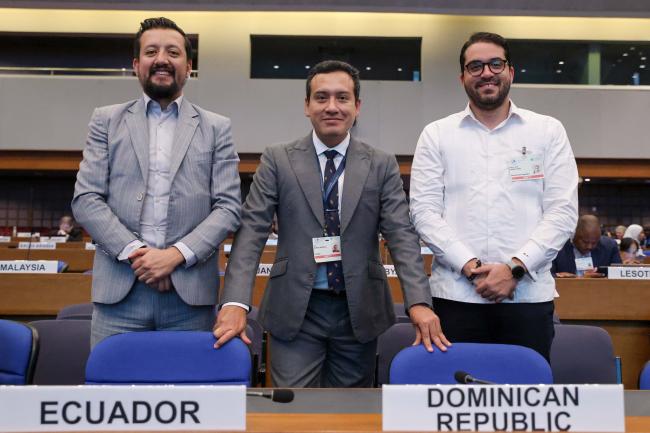 Delegates from Ecuador and Dominican Republic 