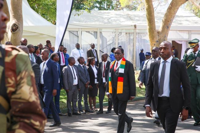 Emmerson Mnangagwa, President of Zimbabwe, arriving at COP15 