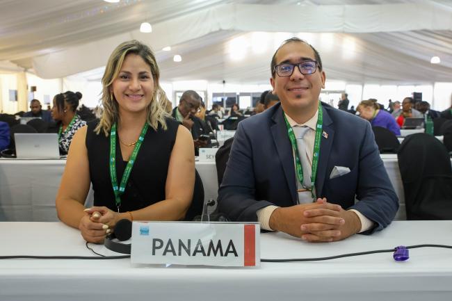 Digna Rosa Barsallo De León, Panama, and Jorge Elías Jaén Bonilla, COP15 Vice-President, Panama 