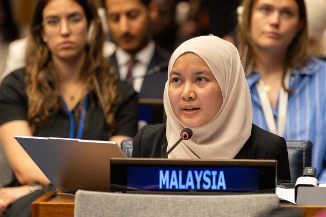 Wan Nur Azhani Syamim Binti Abd Aziz, Malaysia