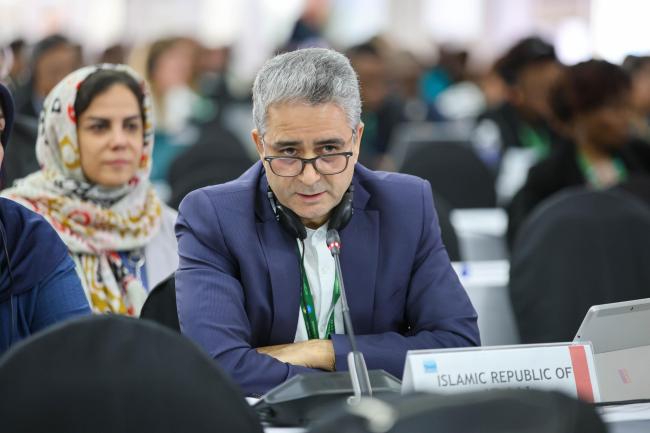 Amir Akhlaghi, Iran