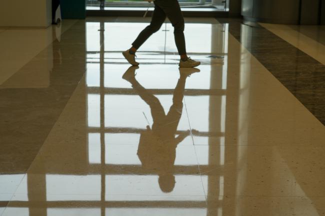 Participant heading to the main event room