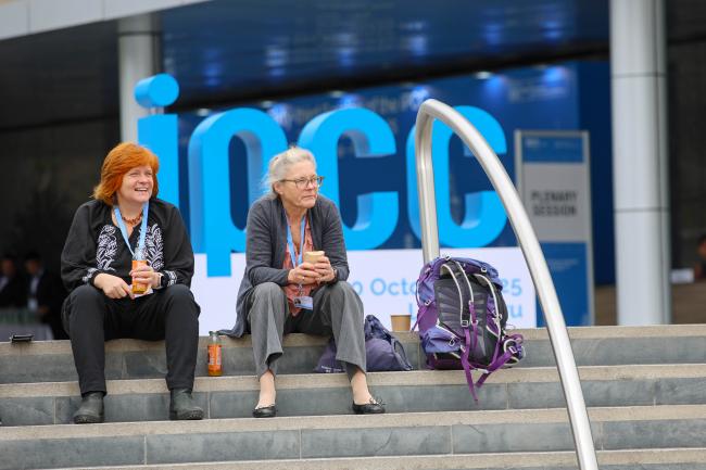 Svitlana Krakovska, Ukraine, and Vigdis Vestreng, Norway