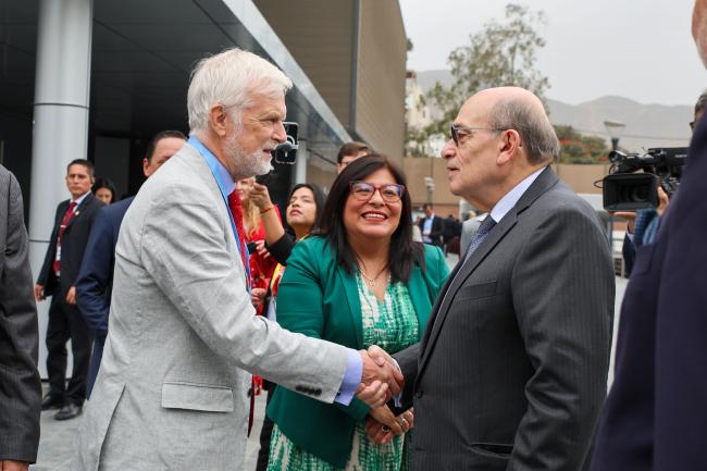 IPCC Chair Jim Skea and Hugo de Zela, Minister of Foreign Affairs, Peru 