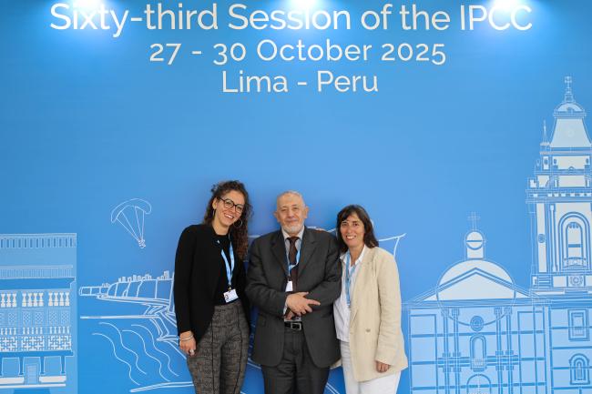 Marta Ellena, Italy, IPCC Secretary Abdalah Mokssit, and Anna Pirani, Italy