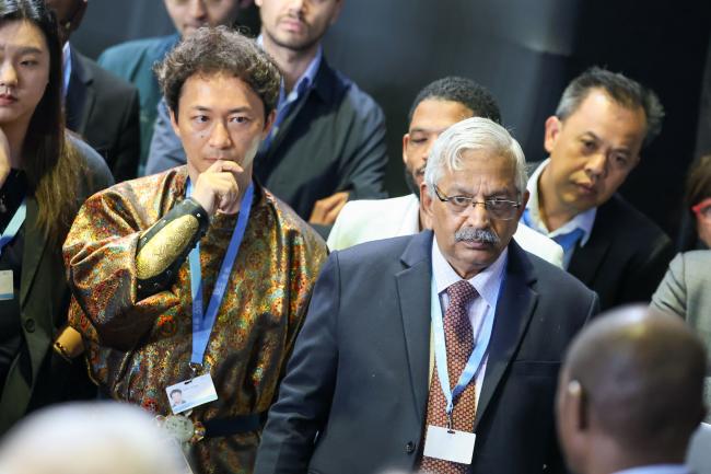 Xiang Gao, China, and Thiagarajan Jayaraman, India 