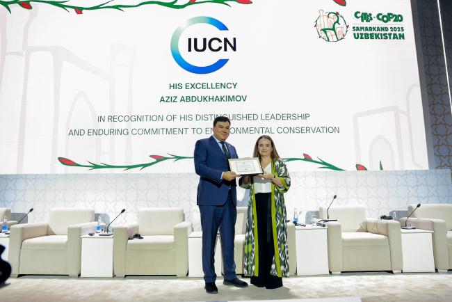 Aziz Abdukhakimov, Advisor to the President of the Republic of Uzbekistan on Environment and Chairman of the National Committee on Ecology and Climate Change, and Grethel Aguilar, Director General of IUCN