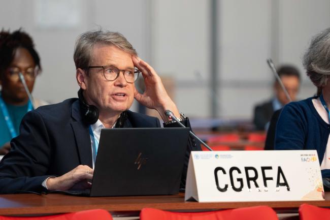 Dan Leskien, Commission on Genetic Resources for Food, CRFA_ITPGRFA_GB11_26th_AndresC-201433