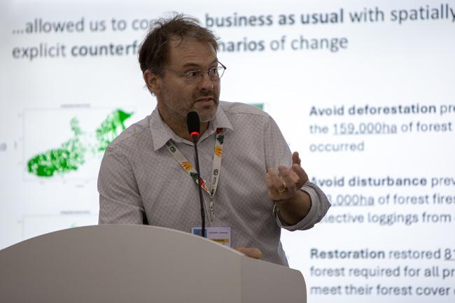 Jos Barlow, Lancaster University and the Federal University of Pará, and co-founder of the Sustainable Amazon Network - From Trade-offs to Synergie - COP30 - 11 Nov 2025