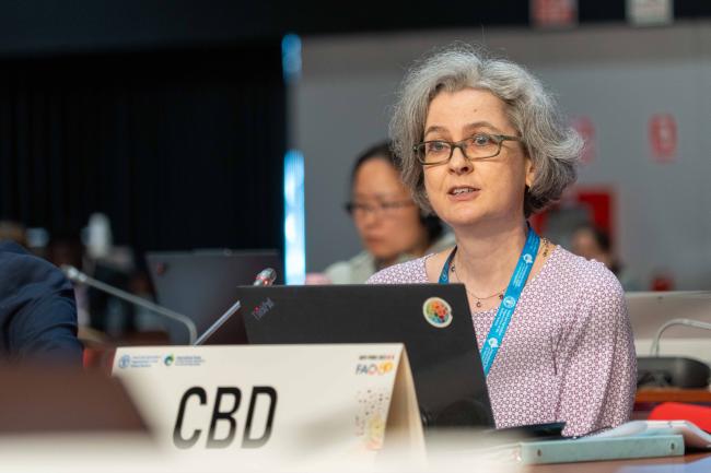 Kathryn Garforth_CBD_ITPGRFA_GB11_25th_AndresC-101745