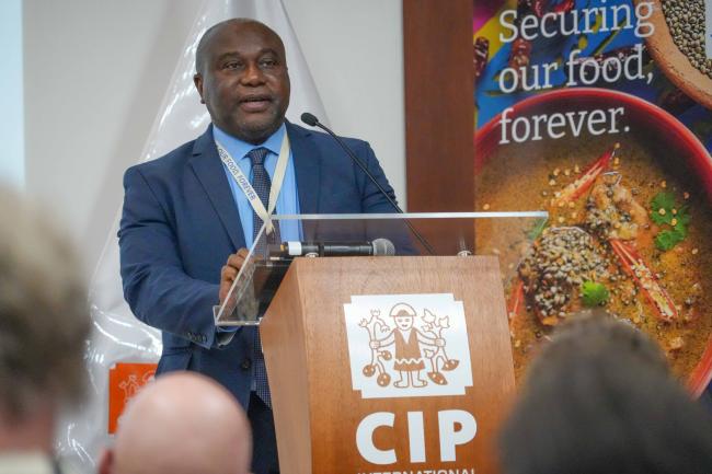 Kent Nnadozie_ITPGRFA_CropDivDay_25_AndresC-101125