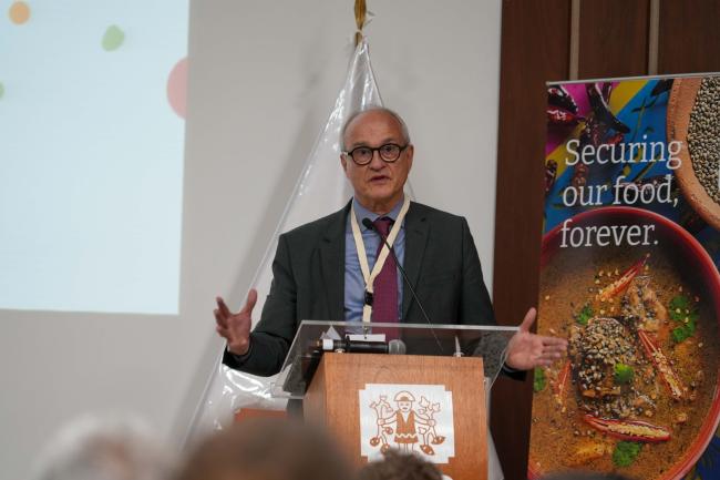 Stefan Schmitz_ITPGRFA_CropDivDay_25_AndresC-101208