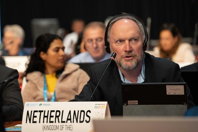 Theo van Hintum, Netherlands_ITPGRFA_GB11_26th_AndresC-201317