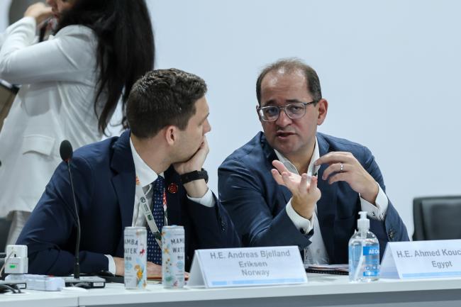 Andreas Bjelland Eriksen, Minister of Climate and the Environment, Norway, and Ahmed Kouchouk, Minister of Finance, Egypt
