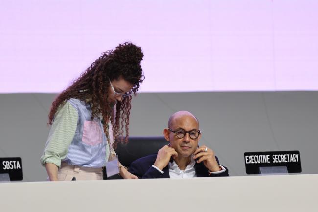 Joanna MacGregor, UNFCCC Secretariat, and UNFCCC Executive Secretary Simon Stiell