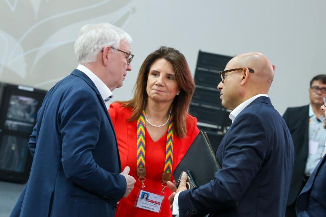 From L-R: Jochen Flasbarth, State Secretary, Federal Ministry for the Environment, Climate Action, Nature Conservation, and Nuclear Safety, Germany; COP 30 Chief Executive Officer Ana Toni; and UNFCCC Executive Secretary Simon Stiell
