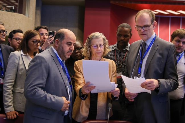 From L-R: Qasem Alsharari, Saudi Arabia; UNEP Executive Director Inger Andersen; and Vladimir Lenev, Russian Federation