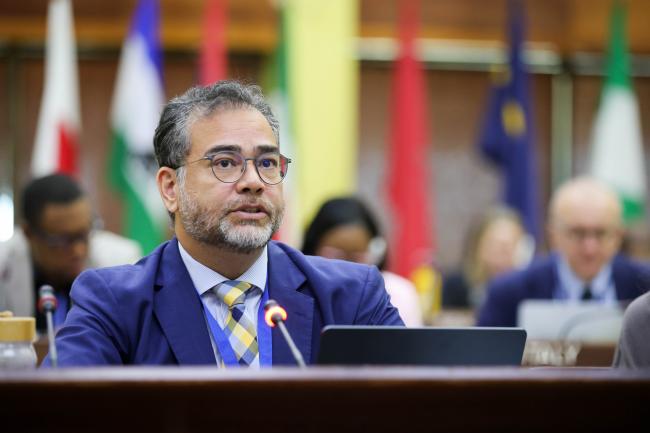Eric Sogocio, Brazil