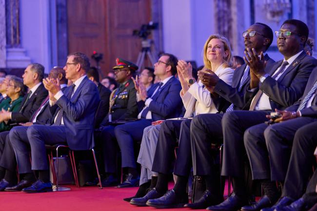 Plenary applause_ViennaEnergyForum_9April26