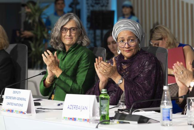 ApplauseWomen’s Roundtable_NataliaMroz_WUF13_22May26 _photo.jpg