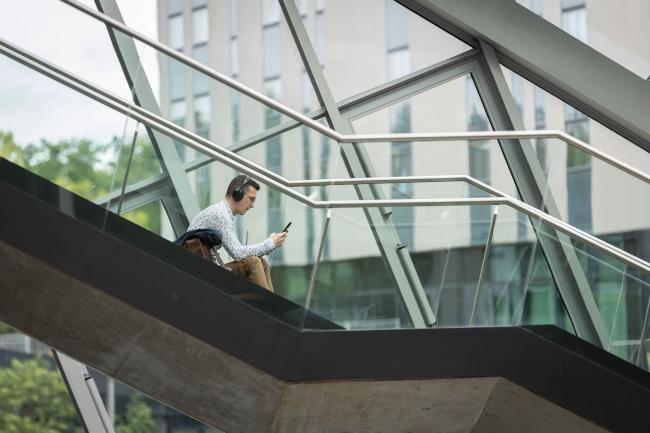 Delegate on stairs