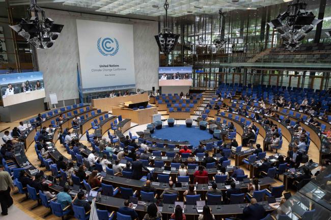 A Heads of Delegation meeting is held to find a way forward on the Adaptation Fund