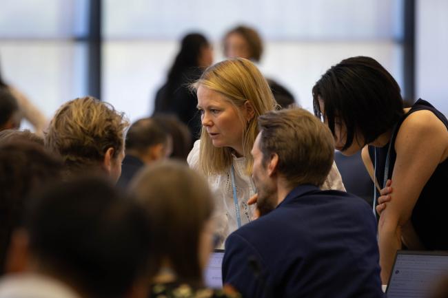Delegates from the EU consult informally