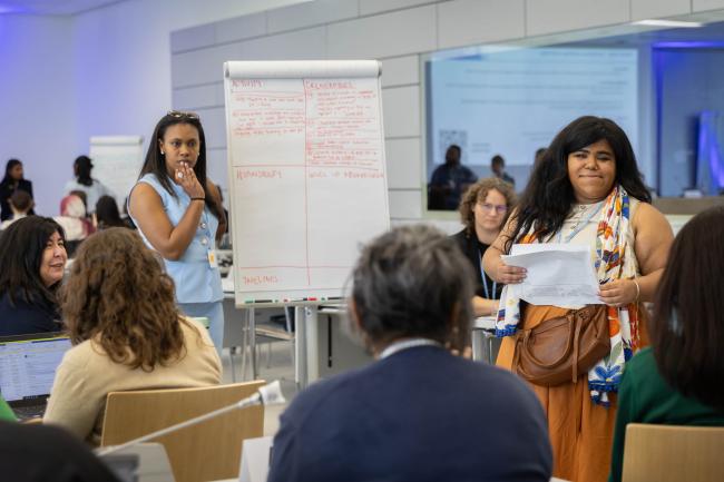 Delegates share ideas