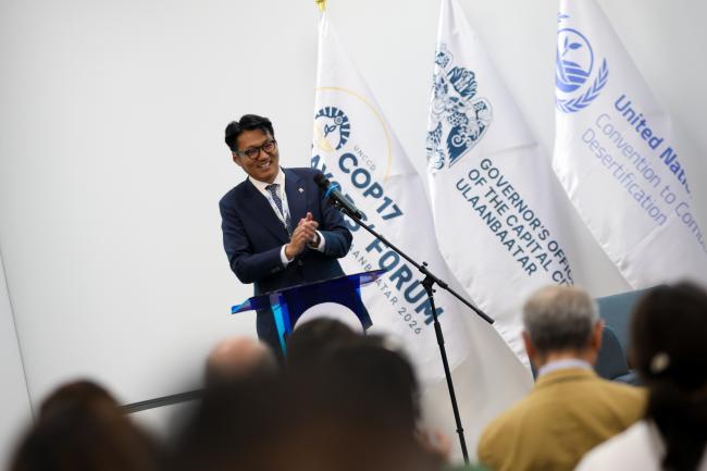 Byaruuzanyn Purevdagva, Mayor of Ulaanbaatar, during the Mayors’ Forum, where the Ulaanbaatar Declaration was adopted. 