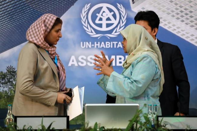 Wajeeha Fatima, Pakistan, speaking on behalf of the G77 and China, with UN-Habitat Executive Director Maimunah Mohd Sharif